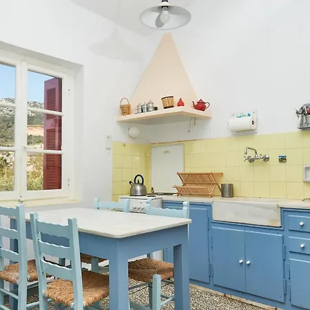 Cosy With Treehouse In Olive Grove * טולון