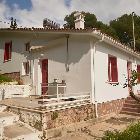 Cosy With Treehouse In Olive Grove בית נופש טולון