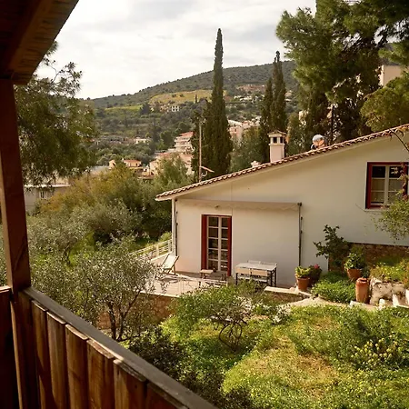 Cosy With Treehouse In Olive Grove *